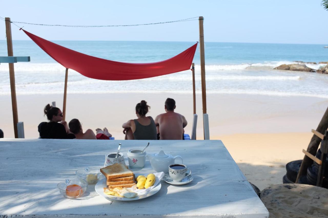 Ceylon Beach Home Galle Exterior foto